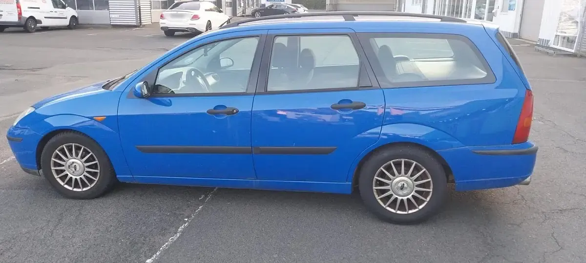 Gebraucht Ford Focus 101 PS (74 kW) 2003 Blau Kombi