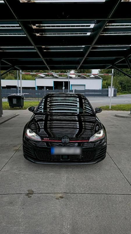 Schwarz Gebraucht 2014 VW Golf VII GTI Limousine | 17.990 € (Etwas zu teuer) - Bild 1/4