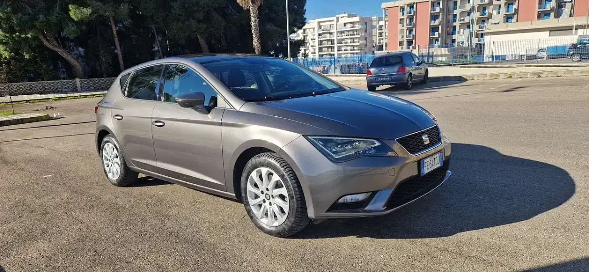 Gebraucht Seat Leon Business 110 PS (80 kW) 2016 Grau Kleinwagen