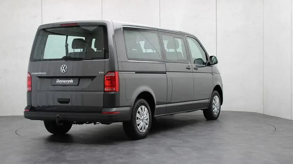 Gebraucht VW T6 102 PS (75 kW) 2017 Grau Van