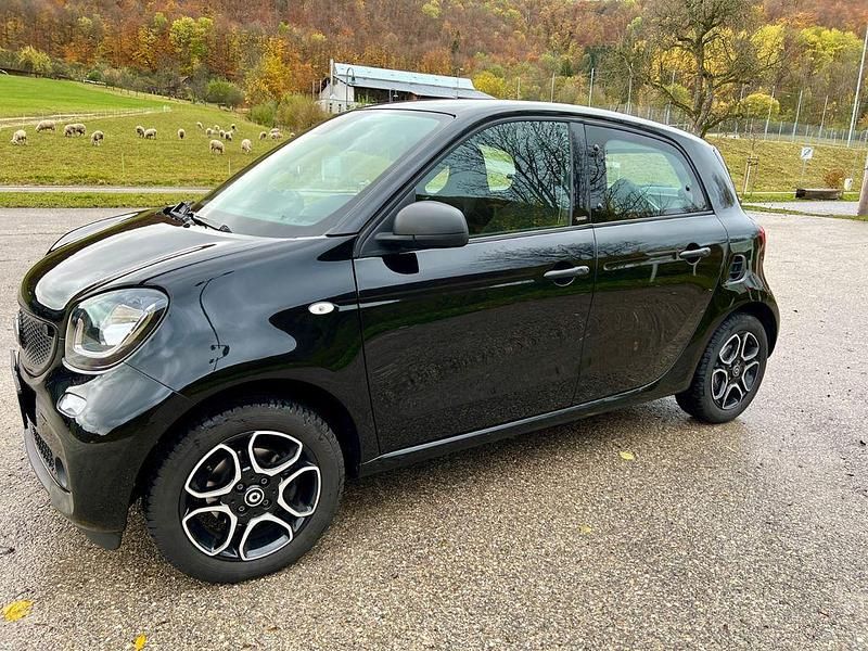 Gebraucht Smart ForFour Passion 90 PS (66 kW) 2019 Schwarz Kleinwagen