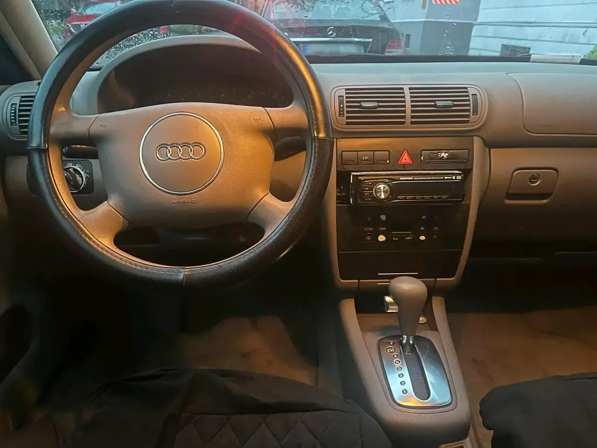 Gebraucht Audi A3 102 PS (75 kW) 2001 Andere farben Kleinwagen