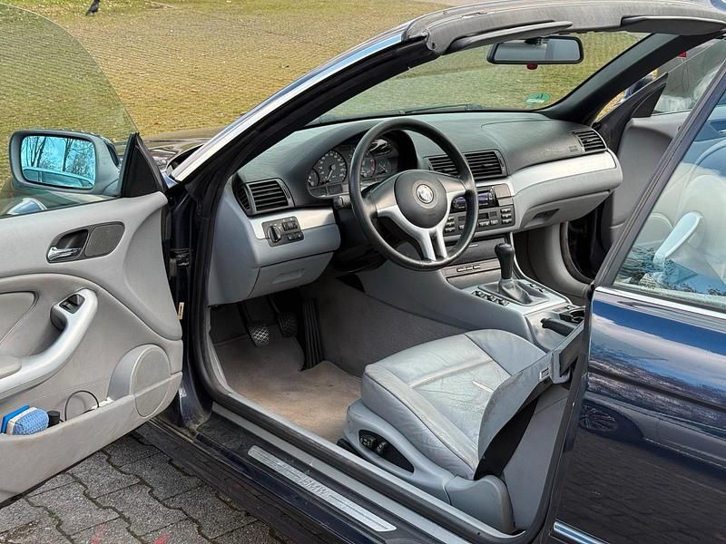 Gebraucht BMW 320 Cabriolet 170 PS (125 kW) 2001 Blau Cabrio