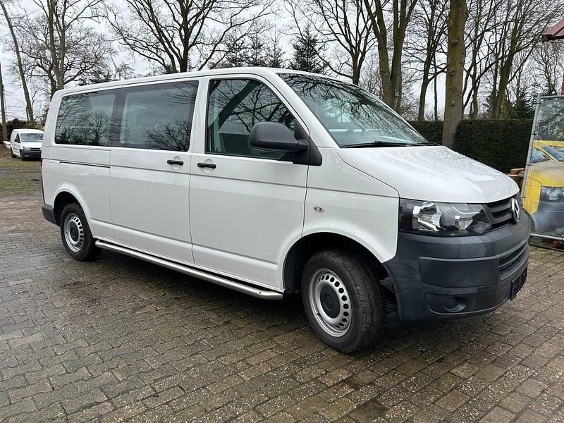 Gebraucht VW Caravelle 85 PS (62 kW) 2015 Weiß Van / Kleinbus