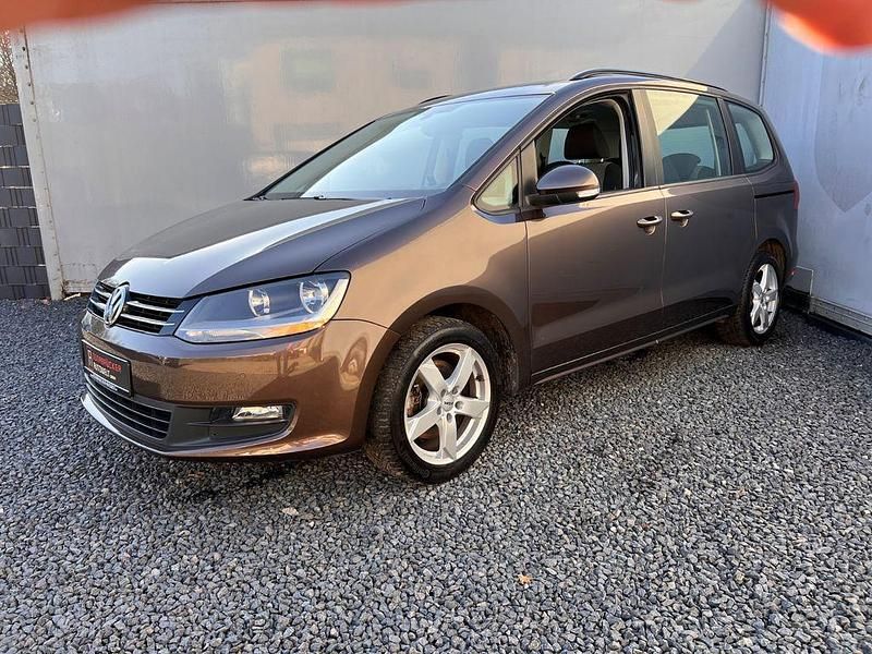 Gebraucht VW Sharan 150 PS (110 kW) 2010 Braun Van / Kleinbus
