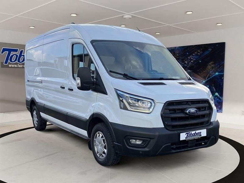 Gebraucht Ford Transit Trend 170 PS (125 kW) 2023 Weiß Limousine