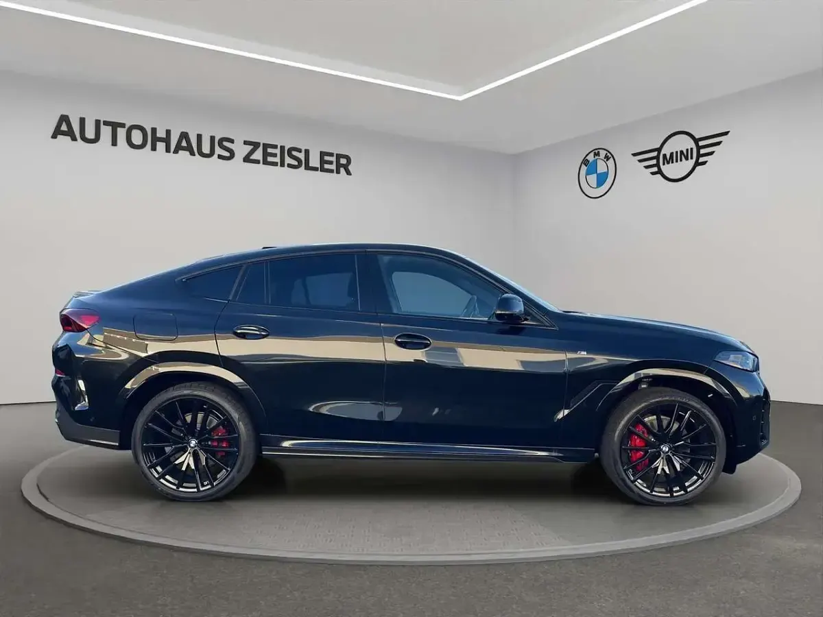 Gebraucht BMW X6 M Sport 340 PS (250 kW) 2025 Saphirschwarz SUV