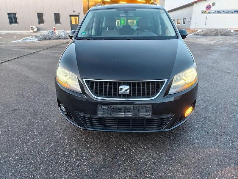 Schwarz Gebraucht 2013 Seat Alhambra Style Van / Kleinbus | 7.999 € (Guter Preis) - Bild 1/4