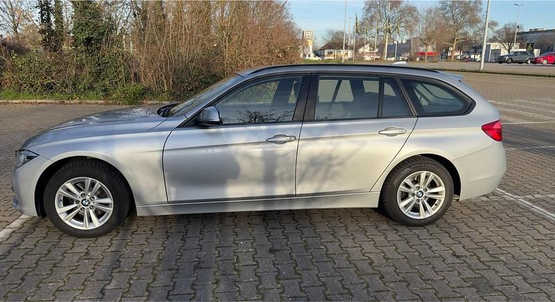 Gebraucht BMW 320 190 PS (139 kW) 2019 Silber Kombi
