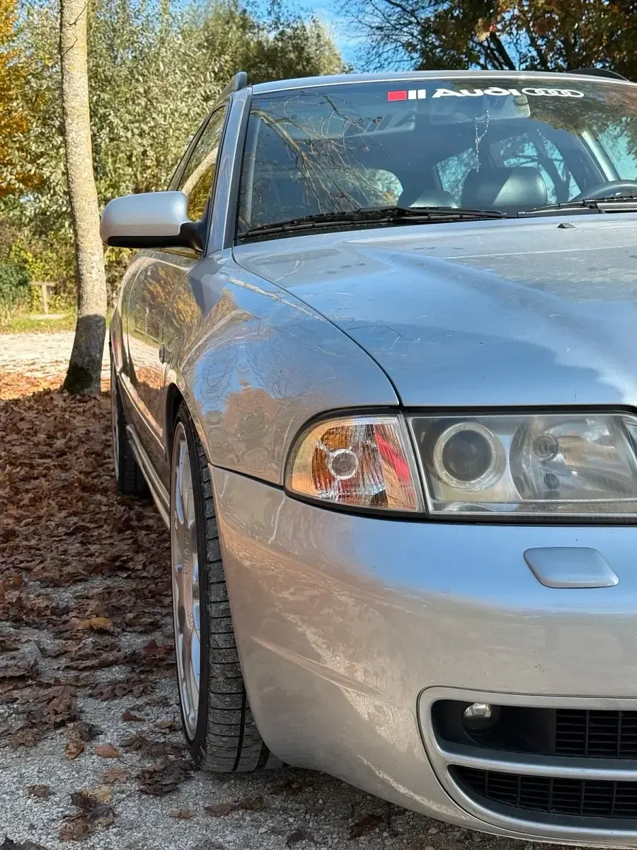 Używany Audi S4 310 KM (228 kW) 1998 Srebrny Kombi