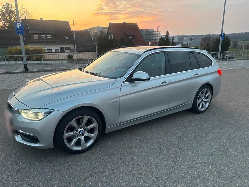 Gebraucht BMW 320 Luxury Line 190 PS (139 kW) 2015 Silber Kombi
