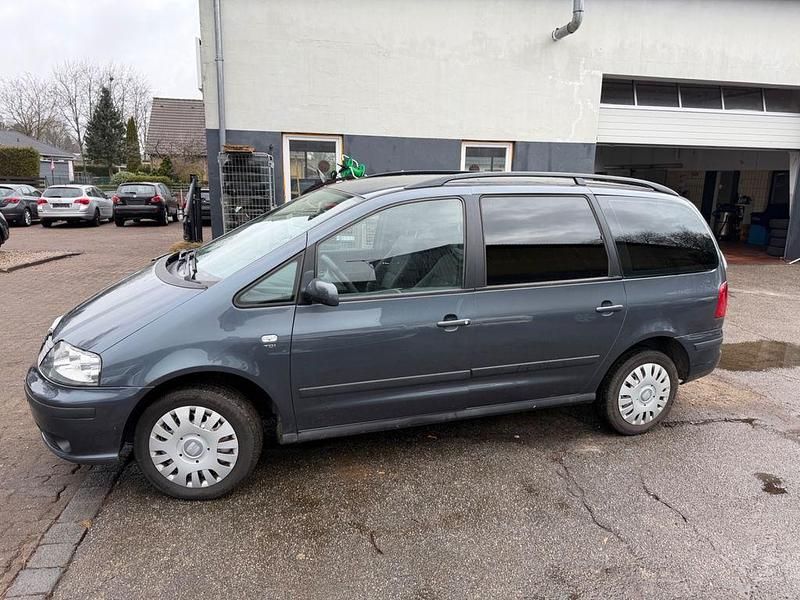 Second-hand Seat Alhambra Reference 140 CP (102 kW) 2006 Gri Monovolum