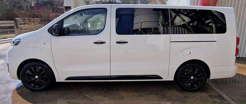 Gebraucht Toyota Proace Comfort 177 PS (130 kW) 2024 Weiß Van / Kleinbus