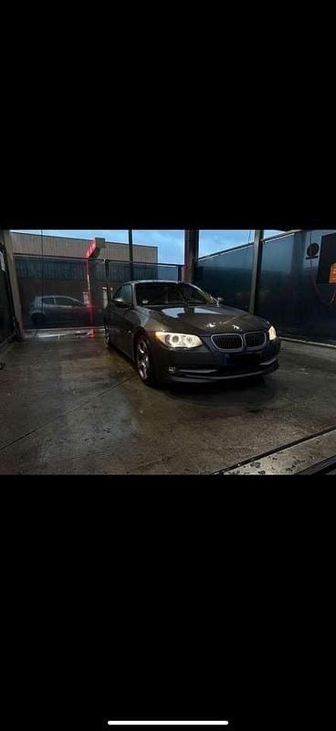 Gebraucht BMW 320 184 PS (135 kW) 2010 Coupé