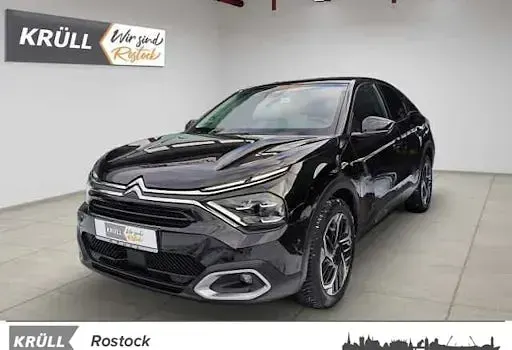 Gebraucht Citroën C4 Shine 131 PS (96 kW) 2023 Schwarz Limousine