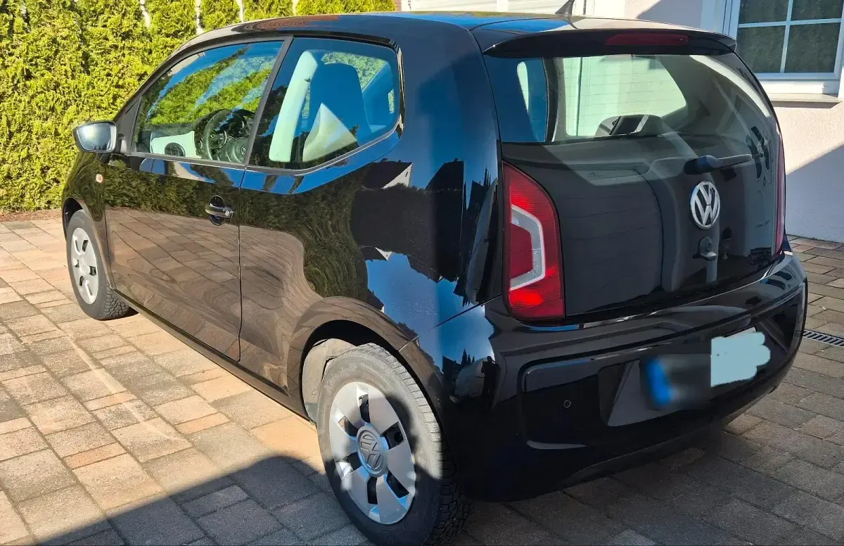 Używany VW up! move up! 60 KM (44 kW) 2012 Czarny Hatchback