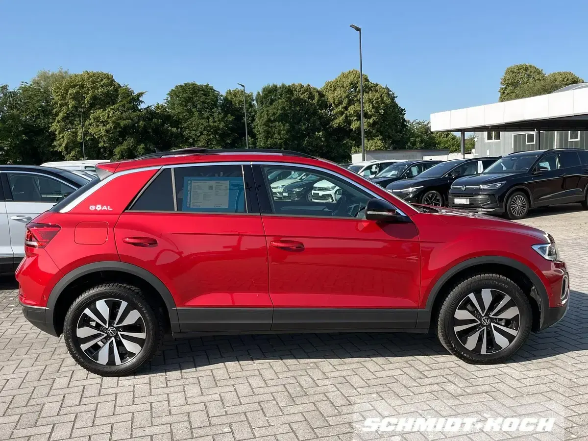 Gebraucht VW T-Roc Goal 116 PS (85 kW) 2025 Kings red (rot) SUV