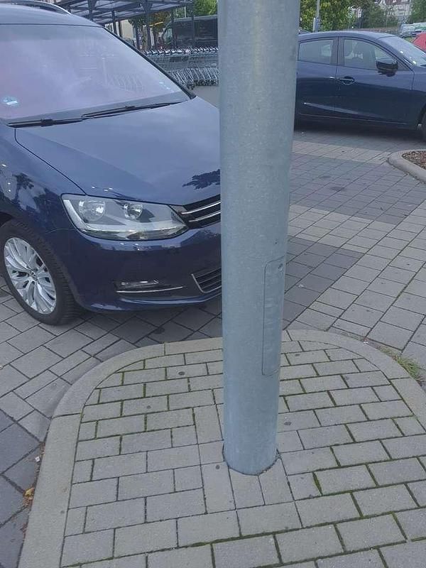 Brugt VW Sharan Highline 140 HK (102 kW) 2010 Blå MPV