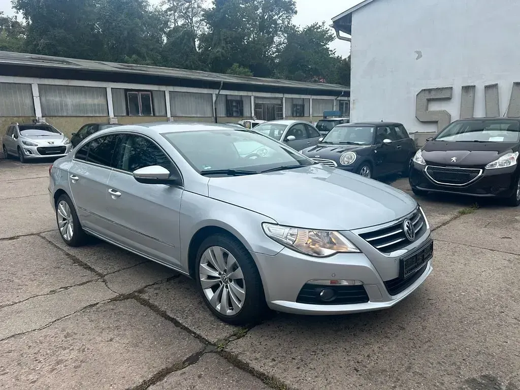 Gebraucht VW Passat 160 PS (117 kW) 2011 Silber Limousine