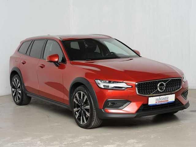 Gebraucht Volvo V60 CC 145 PS (106 kW) 2020 Kombi