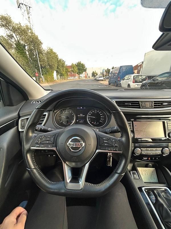 Weiß Gebraucht 2019 Nissan Qashqai SUV | 14.000 € (Superpreis) - Bild 1/4