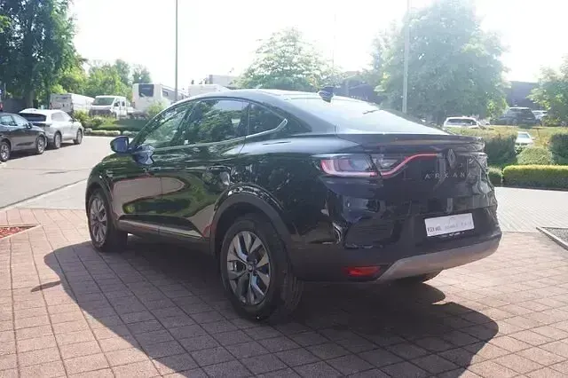 Neu Renault Arkana 140 PS (102 kW) 2026 Blackpearlmet. SUV