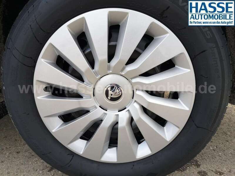 Neu Skoda Octavia Essence 150 PS (110 kW) 2025 Schwarz Kombi