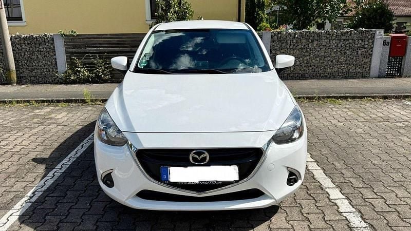 Weiß Gebraucht 2019 Mazda 2 Kizoku Kleinwagen | 9.500 € (Guter Preis) - Bild 1/4