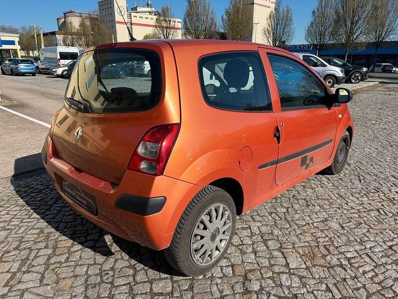 Używany Renault Twingo Authentique 58 KM (42 kW) 2008 Pomarańczowy Hatchback