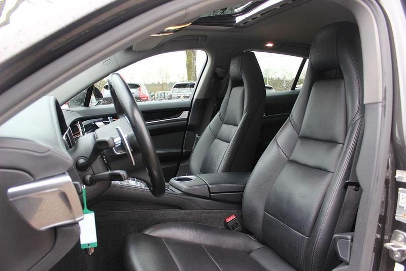 Gebraucht Porsche Panamera 333 PS (244 kW) 2014 Grau Kleinwagen