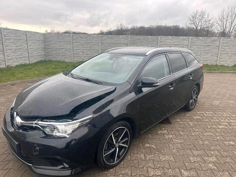 Gebraucht Toyota Auris 115 PS (84 kW) 2017 Schwarz Kombi