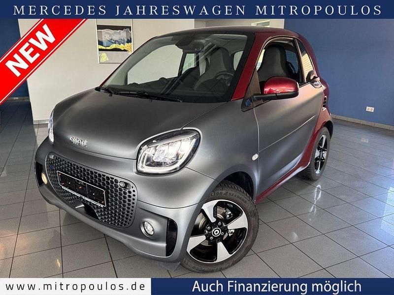 Grau Gebraucht 2024 Smart ForTwo Electric Drive Exclusive Coupé | 17.850 € (Fairer Preis) - Bild 1/4