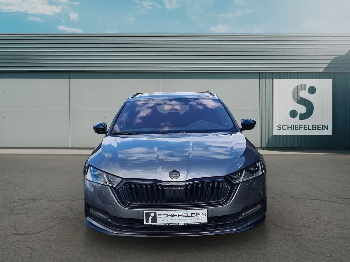 Gebraucht Skoda Octavia SportLine 150 PS (110 kW) 2023 Graphitegrau metallic Kombi