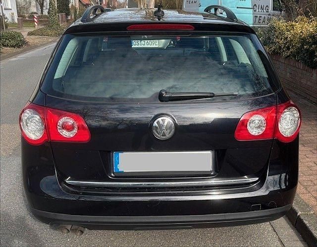 Gebraucht VW Passat Trendline 140 PS (102 kW) 2010 Schwarz Kombi