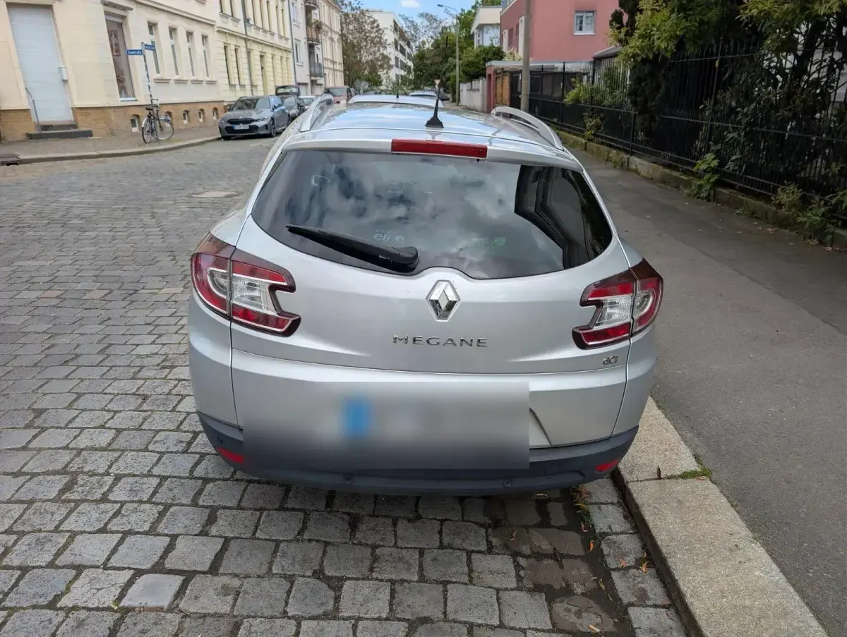 Usata Renault Mégane GrandTour Expression 131 CV (96 kW) 2011 Argento Station wagon