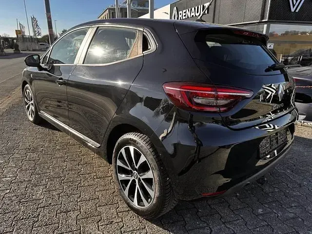 Gebraucht Renault Clio Equilibre 91 PS (66 kW) 2023 Black pearlschwarz Kleinwagen
