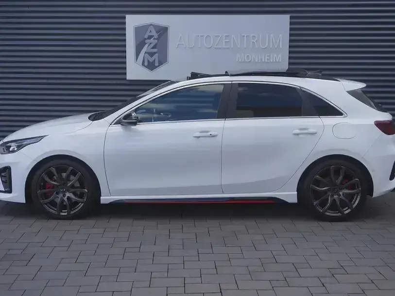 Gebraucht Kia Ceed GT GT 204 PS (150 kW) 2020 Sonderlackierung deluxeweiß metallic Limousine