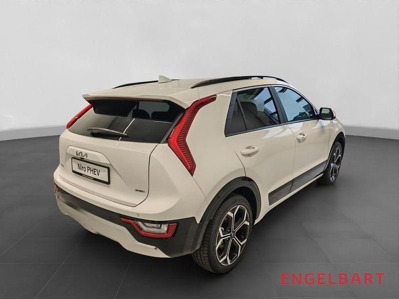 Neu Kia Niro Comfort 170 PS (125 kW) 2025 Weiß SUV