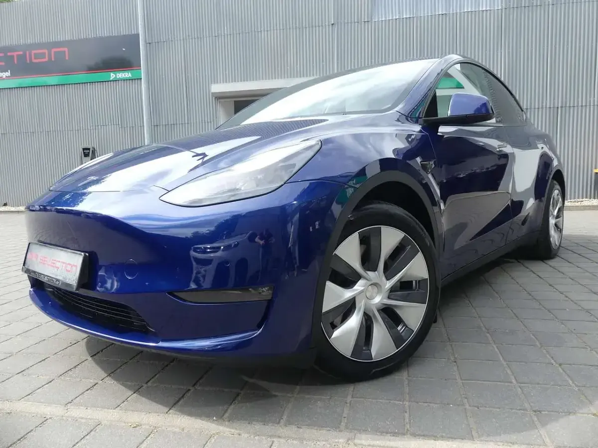 Gebraucht Tesla Model Y 378 kW (514 PS) 2023 Dunkelblau SUV