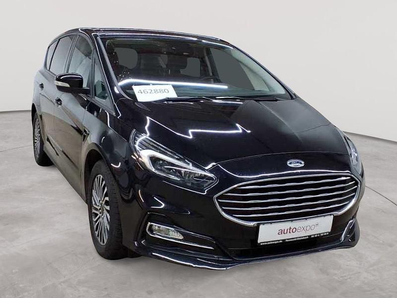 Obsidianschwarz metallic Gebraucht 2022 Ford S-MAX Trend Van / Kleinbus | 20.390 € (Guter Preis) - Bild 1/4