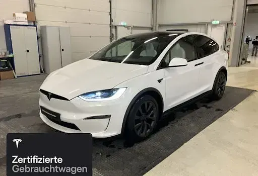 Second-hand Tesla Model X 241 kW (328 CP) 2024 Alb SUV