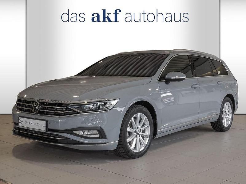 Grau Gebraucht 2024 VW Passat Elegance Kombi | 34.950 € (Guter Preis) - Bild 1/4