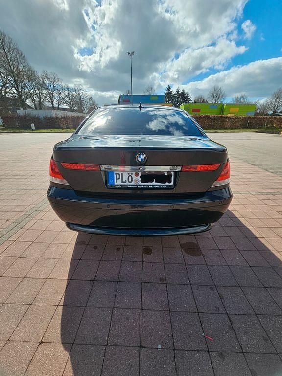 Gebraucht BMW 745L 333 PS (244 kW) 2002 Silber Limousine