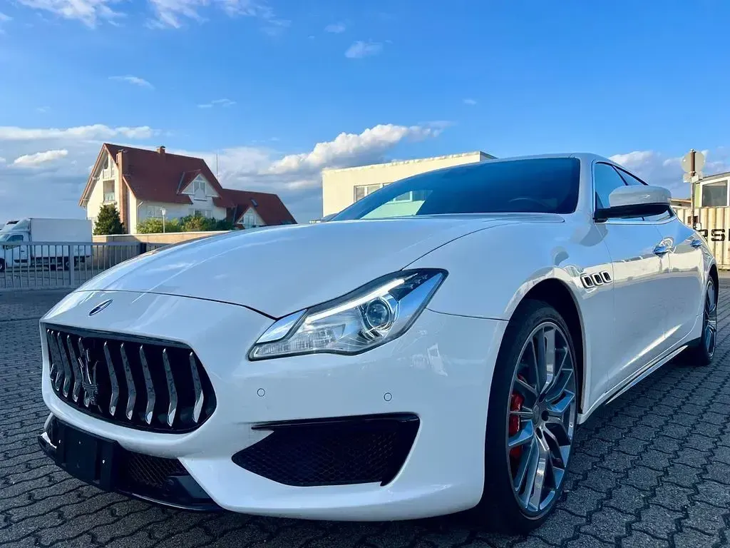 Gebraucht Maserati Quattroporte 409 PS (300 kW) 2017 Weiß Limousine