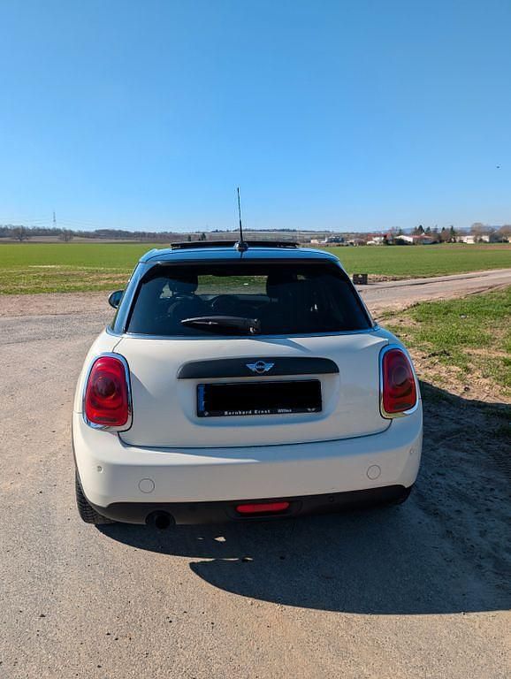 Second-hand Mini ONE 102 CP (75 kW) 2016 Alb Hatchback