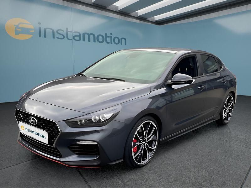 Schwarz Gebraucht 2020 Hyundai i30 Limousine | 26.599 € (Fairer Preis) - Bild 1/4