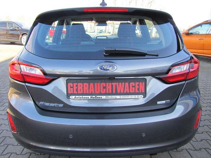 Gebraucht Ford Fiesta Titanium 125 PS (91 kW) 2022 Grau Kleinwagen
