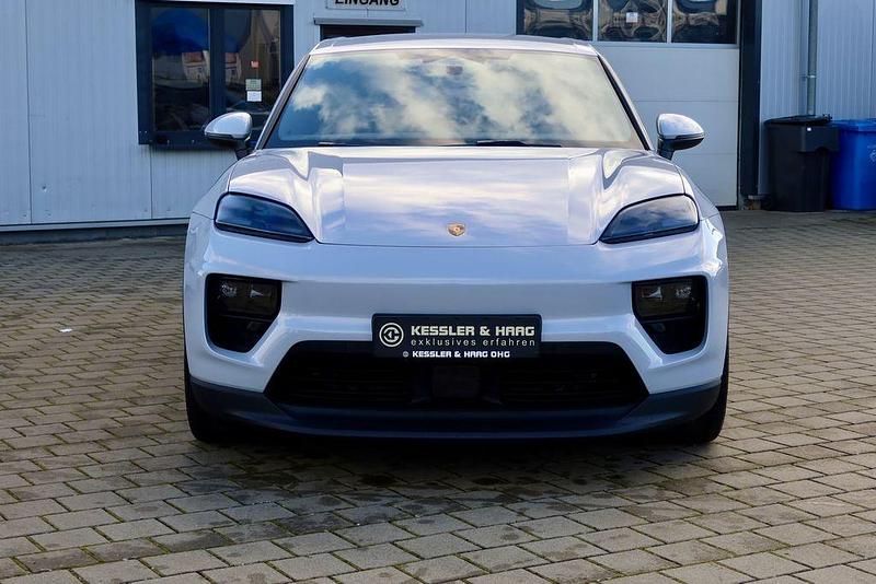 Gebraucht Porsche Macan 300 kW (408 PS) 2024 Eisgraumetallic SUV