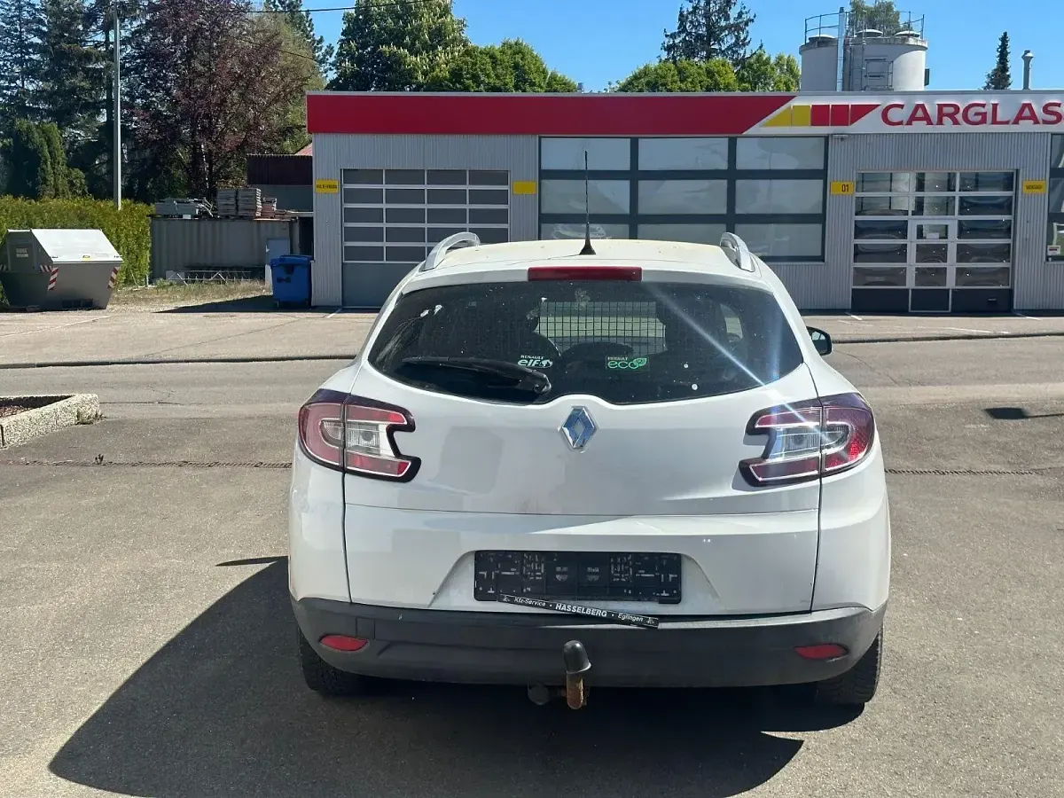 Usata Renault Mégane GrandTour Expression 106 CV (77 kW) 2011 Bianco Station wagon