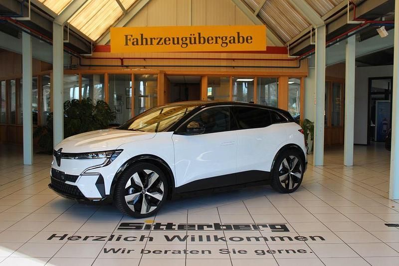 Gebraucht Renault Megane E-Tech Techno 160 kW (218 PS) 2022 Weiß Limousine